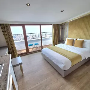 Aparthotel Taksim La Marino 